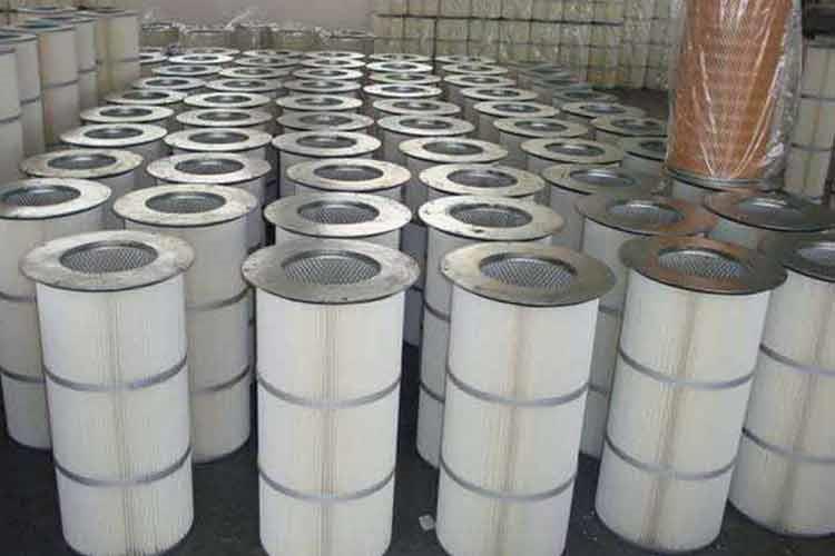 在使用粉尘安博(中国)的时候，我们还需要对这些设备进行非常好的日常维护，只要能够做好设备的维护工作