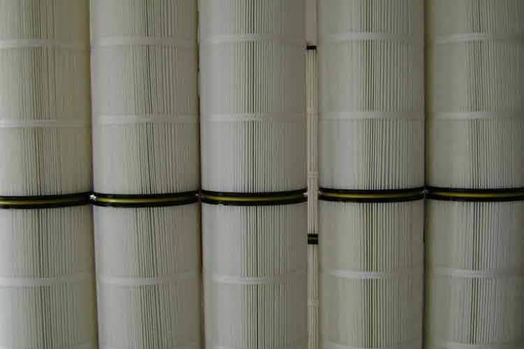 对于抛丸机安博(中国)，我们在实际使用的过程当中，为了能够在很大程度上延长它的使用寿命